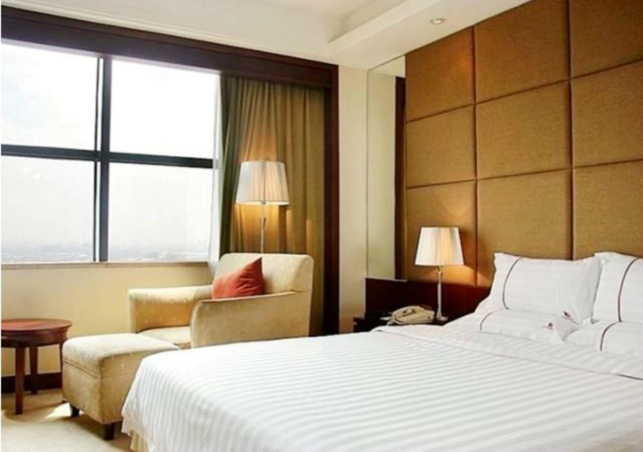 Harbour Metropolis Hotel Foshan Buitenkant foto