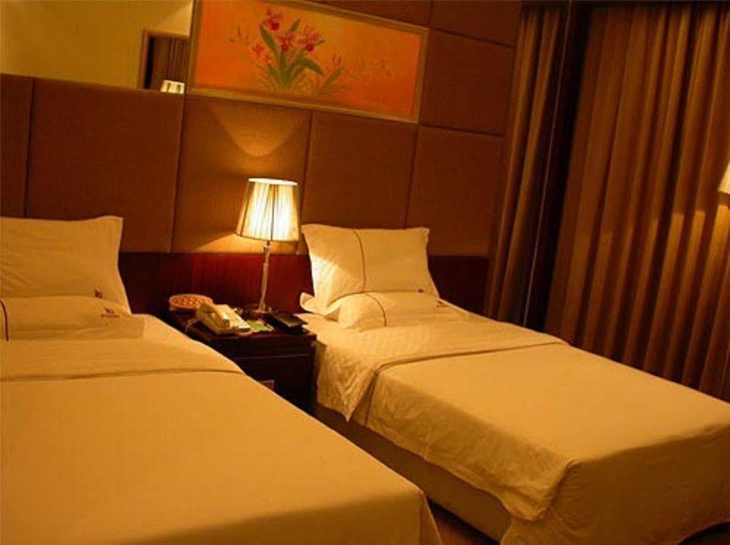 Harbour Metropolis Hotel Foshan Buitenkant foto