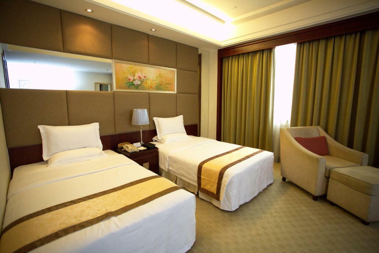 Harbour Metropolis Hotel Foshan Buitenkant foto