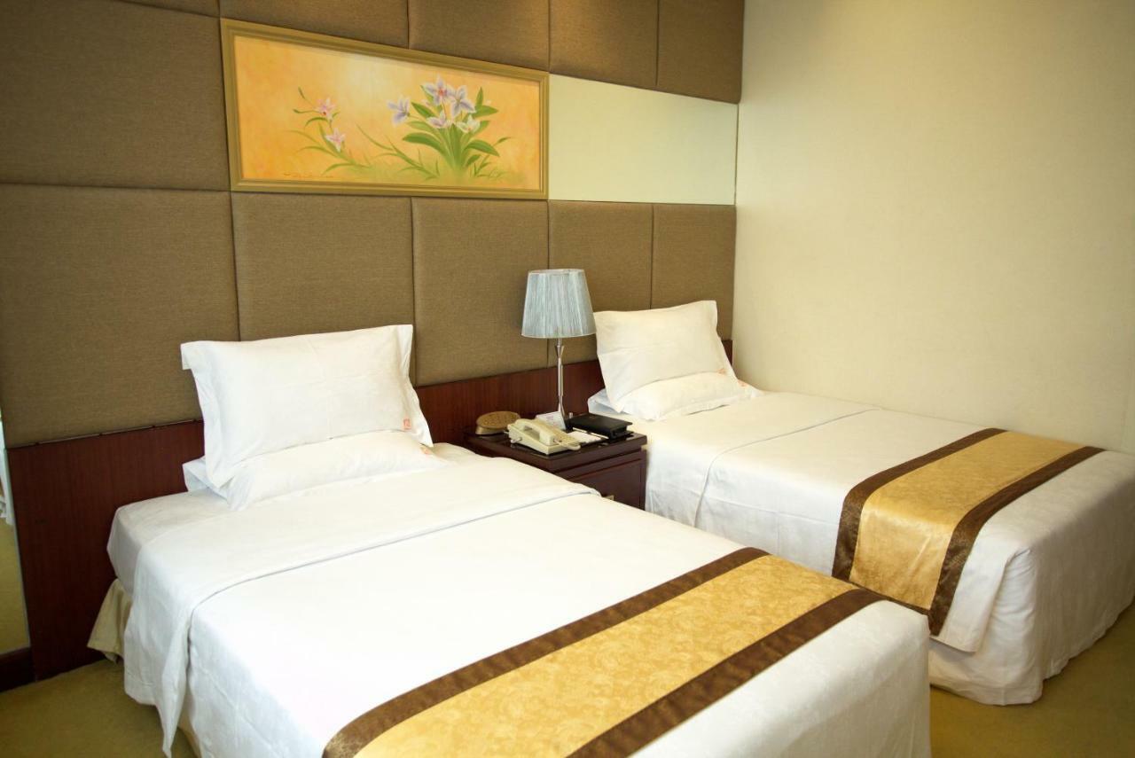 Harbour Metropolis Hotel Foshan Buitenkant foto