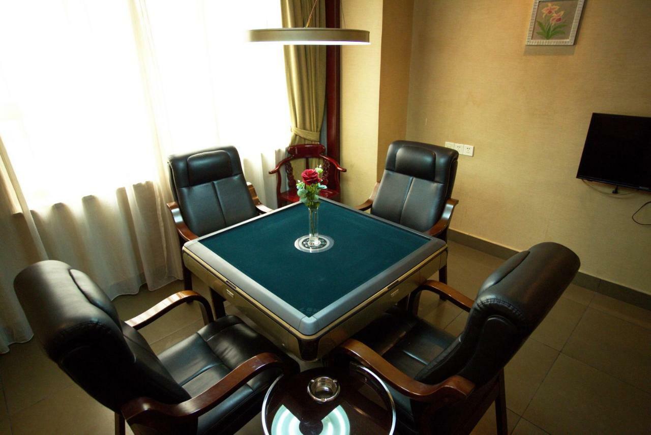 Harbour Metropolis Hotel Foshan Buitenkant foto